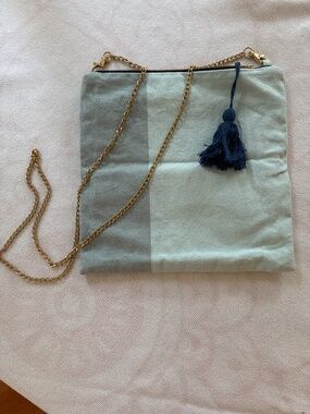 Tribe Alive crossbody